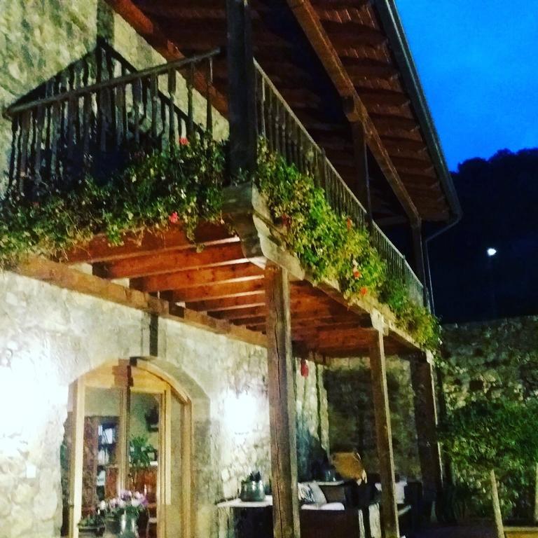 Aire De Ruesga酒店 外观 照片