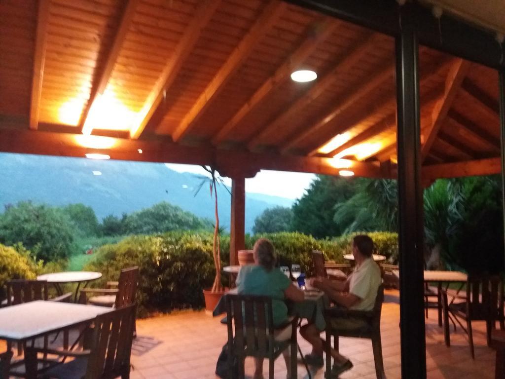 Aire De Ruesga酒店 外观 照片